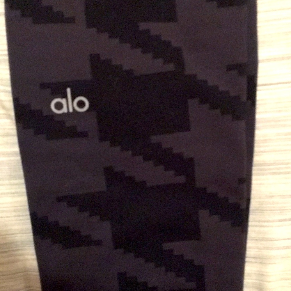 Alo yoga/workout leggings